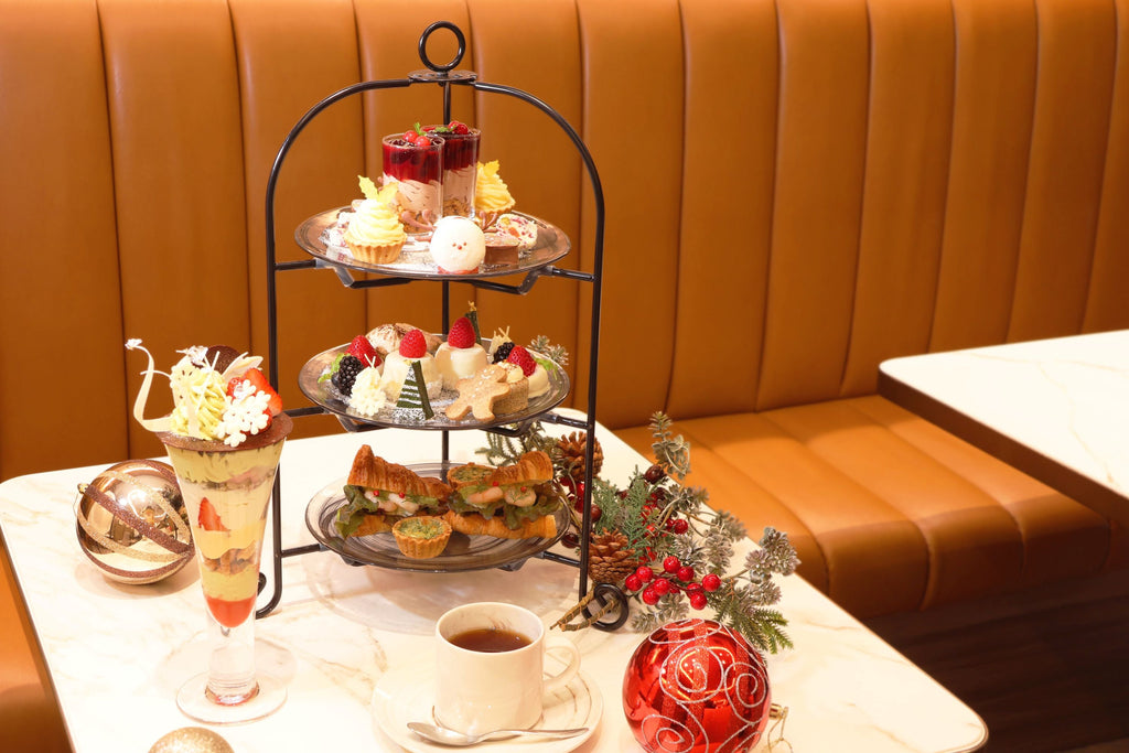 京都で味わう、晩秋から冬への贈りもの。「ベルアメール京都別邸」のショコラバーに、柚子や苺、栗を使った季節限定デセールや、クリスマスを彩るアフタヌーンティー、パフェが登場。